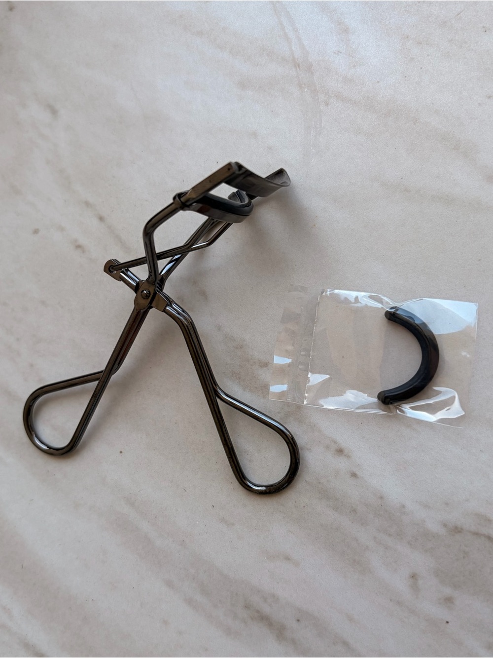 Shiseido Eyelash Curler - Gunmetal